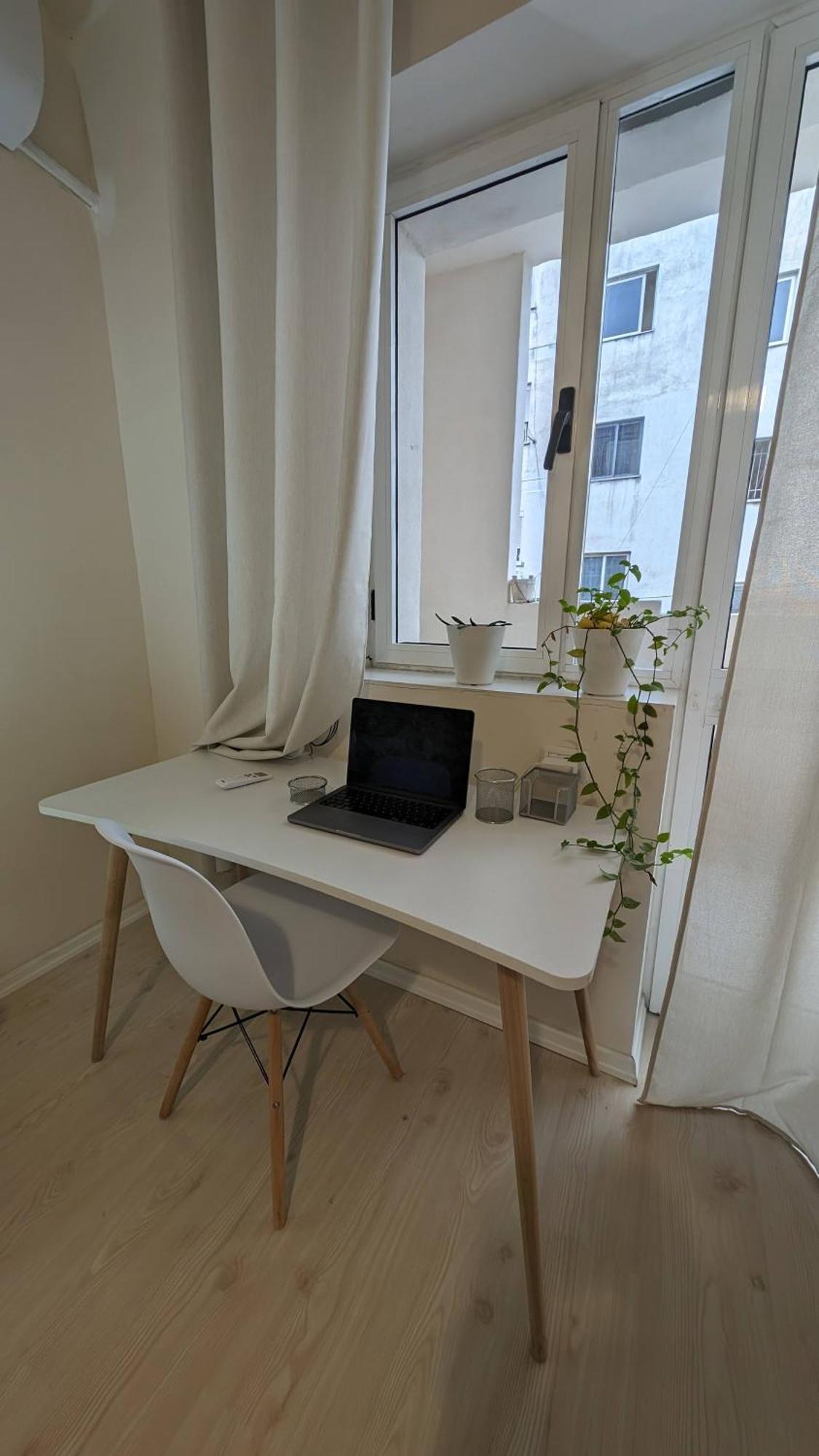 Modern Cozy Apartment 10 Min Walk To Skanderbeg Square Tirana Exterior photo