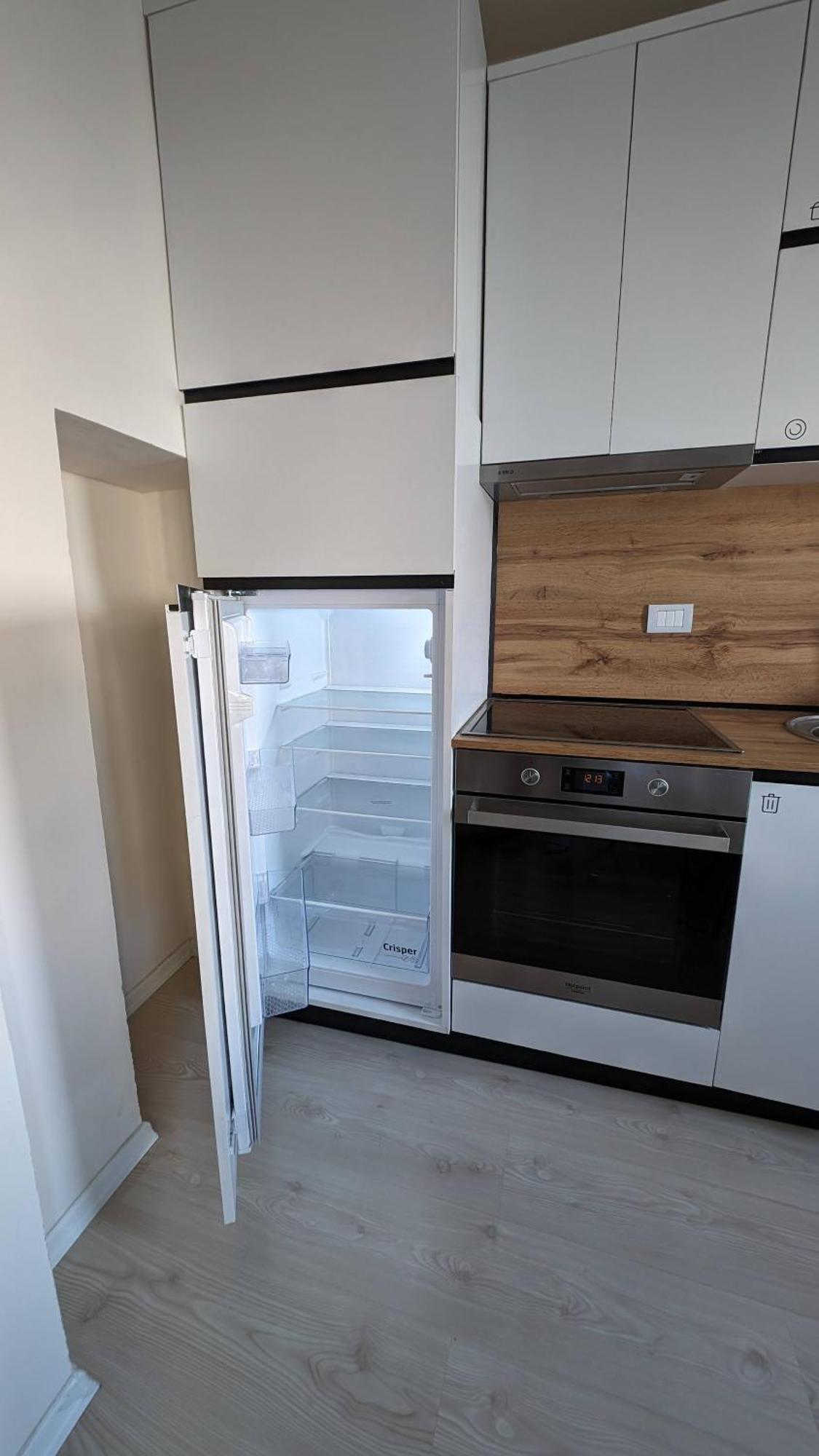 Modern Cozy Apartment 10 Min Walk To Skanderbeg Square Tirana Exterior photo